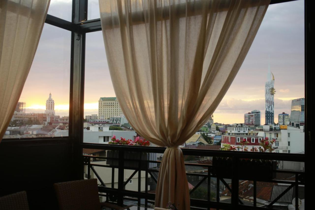 Hotel Elite House Batumi Bagian luar foto
