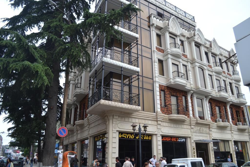 Hotel Elite House Batumi Bagian luar foto