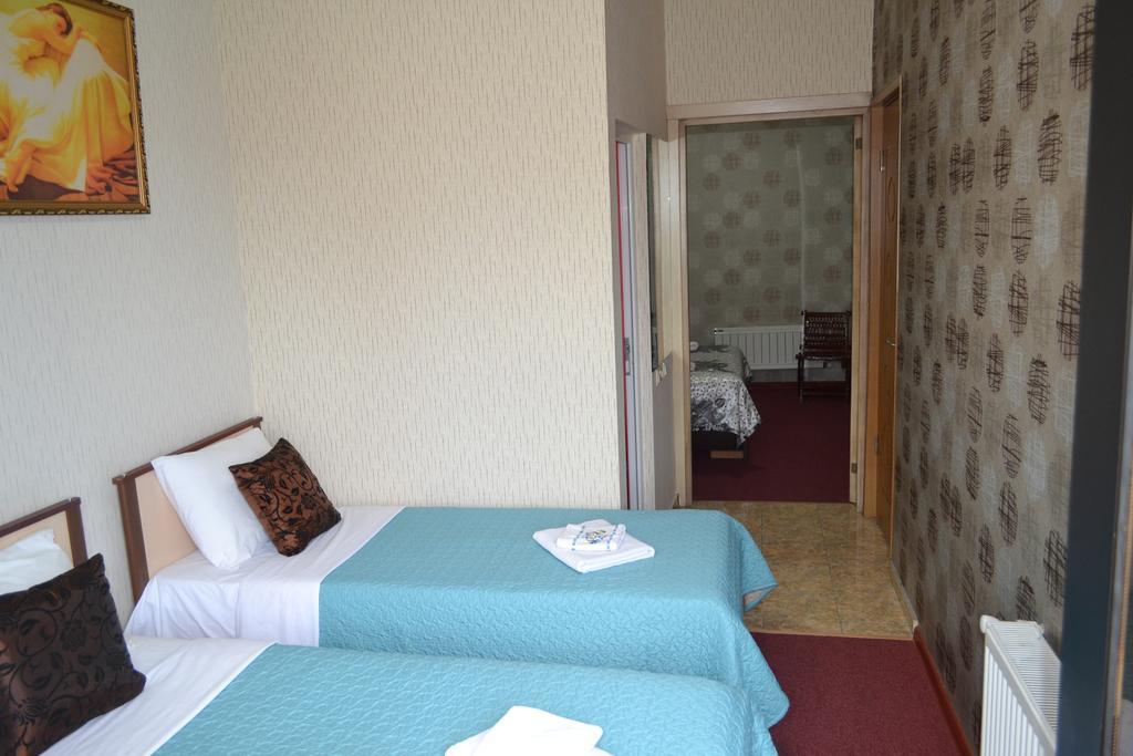 Hotel Elite House Batumi Bagian luar foto