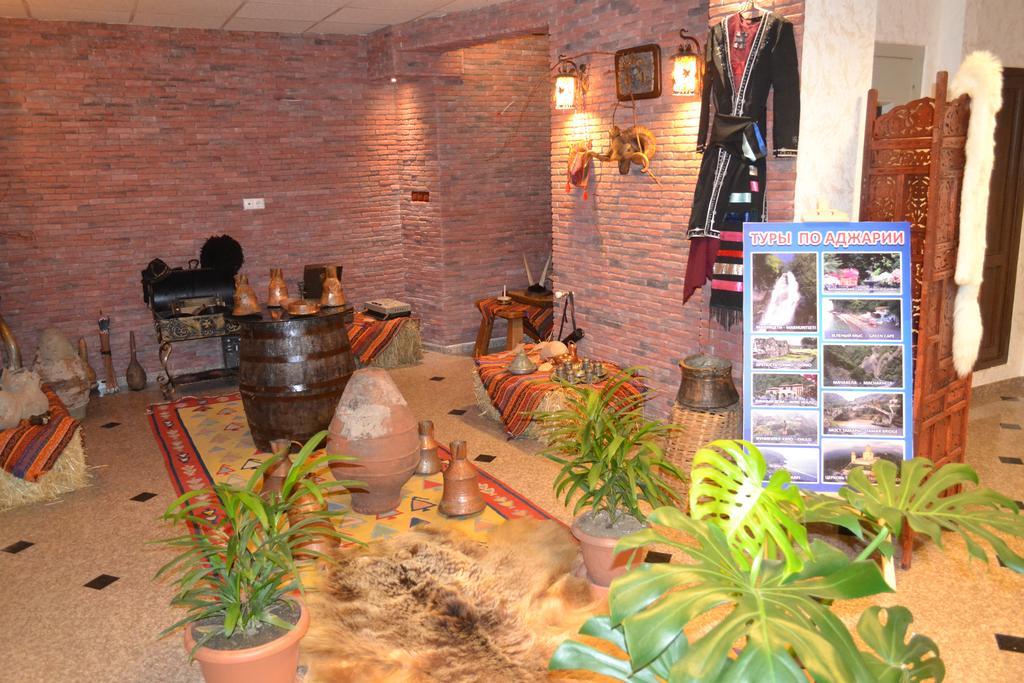 Hotel Elite House Batumi Bagian luar foto